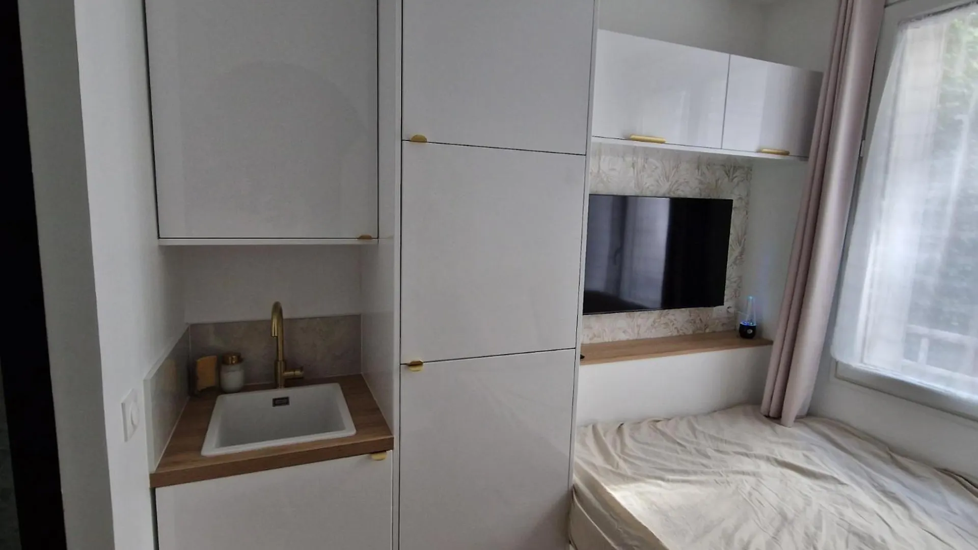 Tiny House In Paris Apartman 0*,  Franciaország